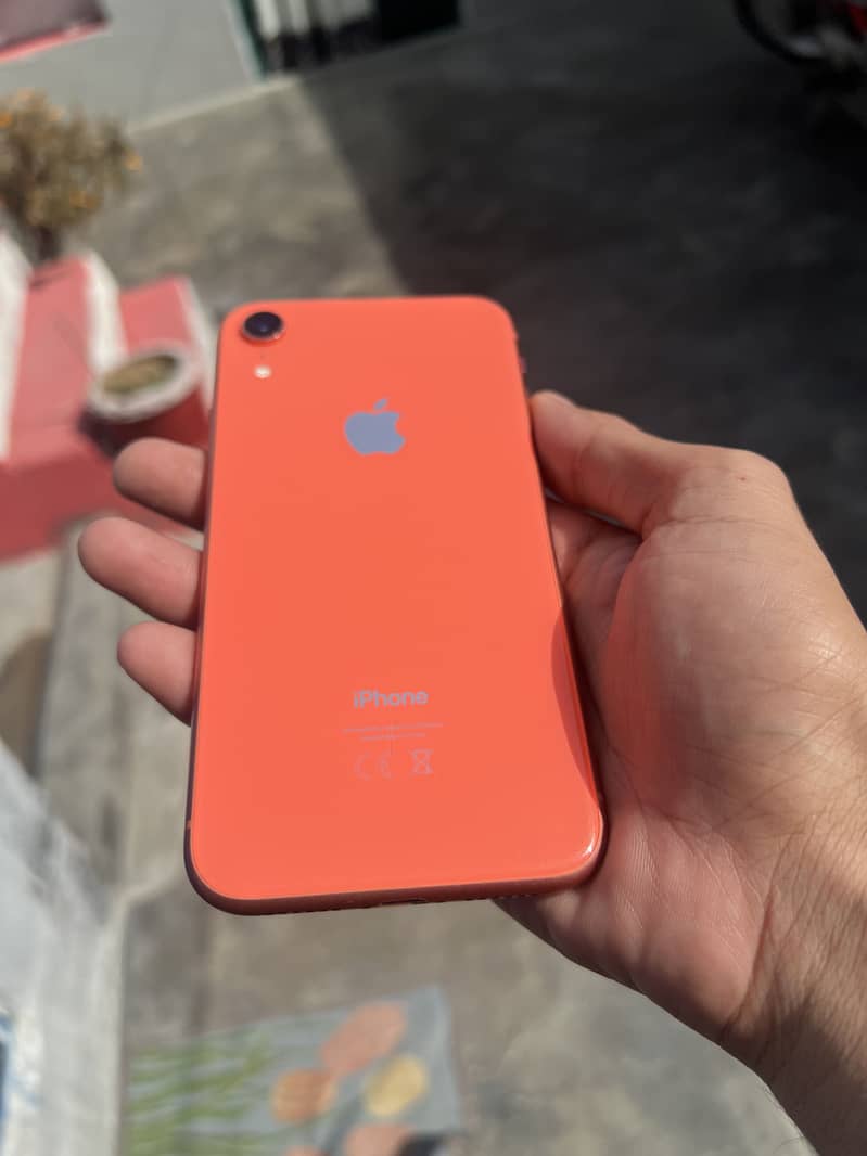 iphone xr BH 78 service 9/10 good for pubg & camera 1