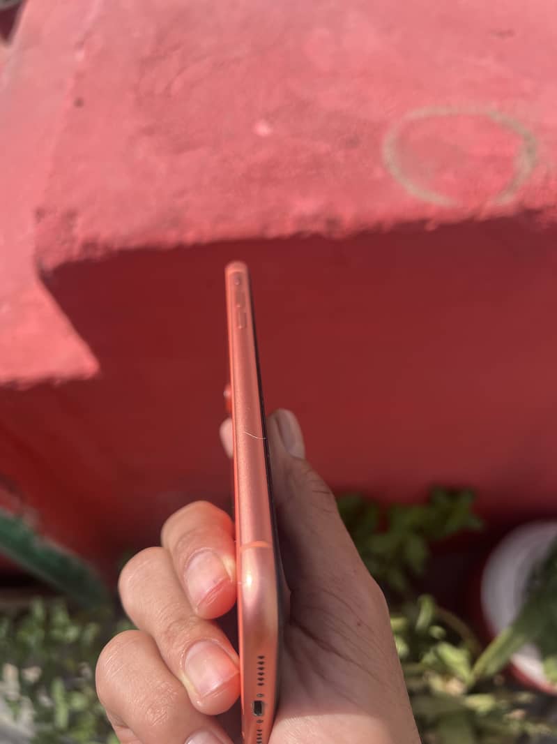 iphone xr BH 78 service 9/10 good for pubg & camera 3