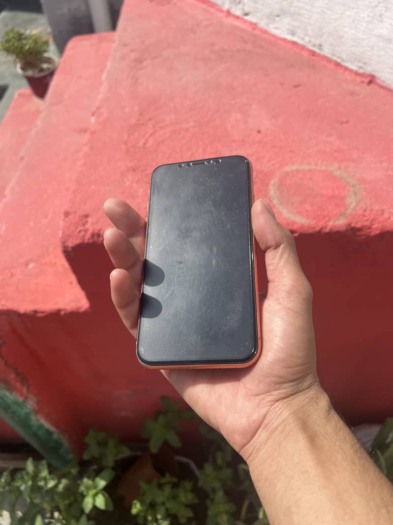 iphone xr BH 78 service 9/10 good for pubg & camera 5