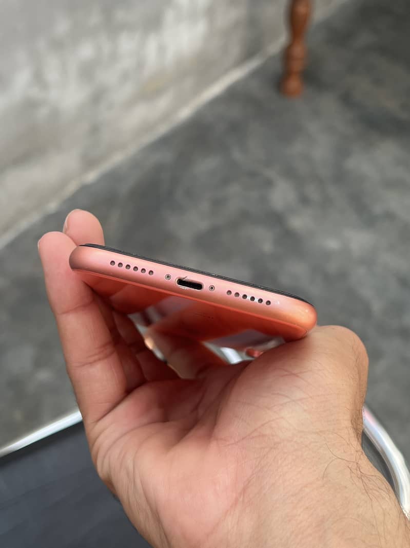 iphone xr BH 78 service 9/10 good for pubg & camera 6
