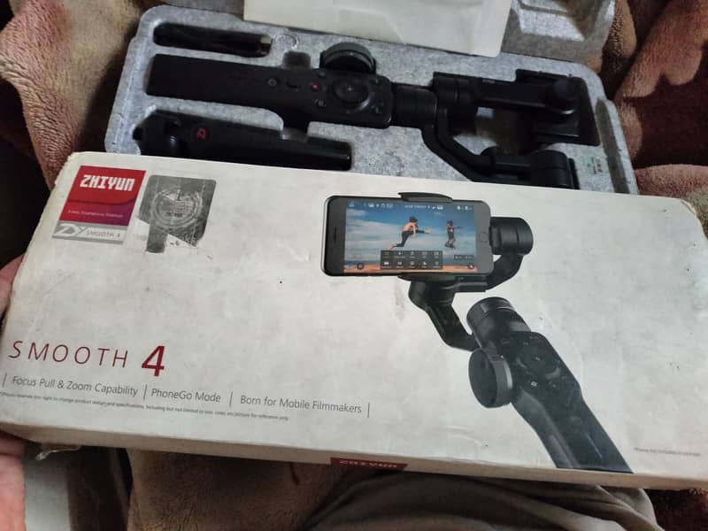 Rs 19,999 Zhiyun smooth 2