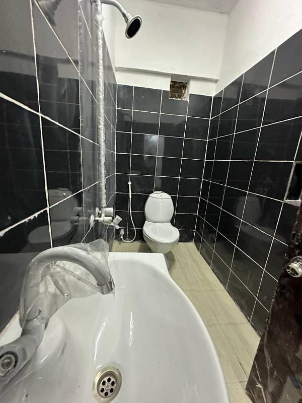 BRAND NEW APARTMENT OPPOSITE DHA PHASE 2 AKHTAR COLONY VIP LOCATION 8