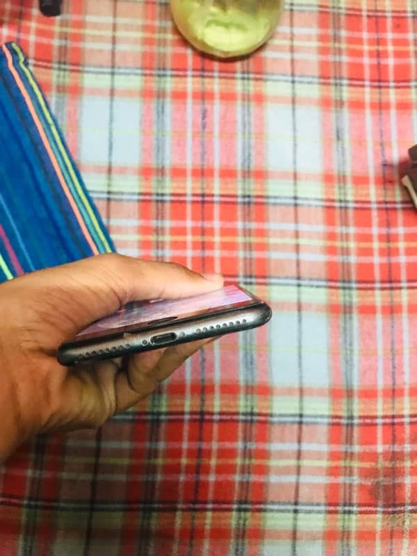 urgent sell iPhone 8 Plus 64 gb non pta 10