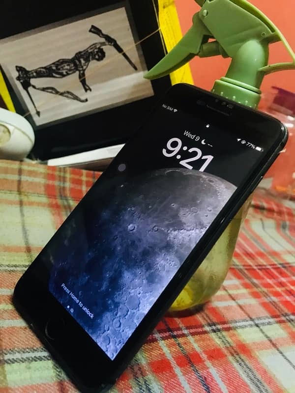 urgent sell iPhone 8 Plus 64 gb non pta 12