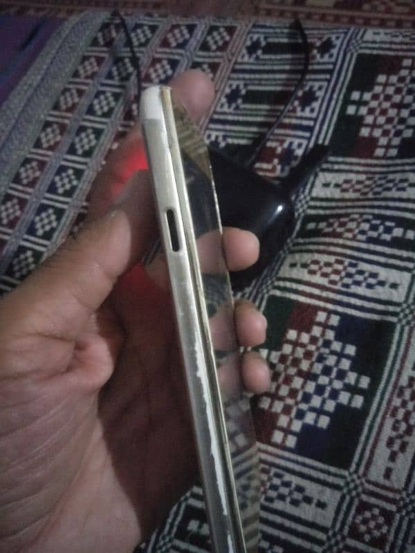 y3, 2 and Huawei Acend 2 mobile for sale, don kharab hen 6