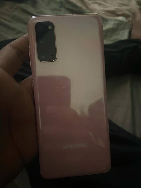 Samsung galaxy s20 4