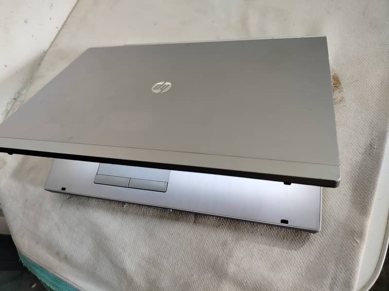 HP Elite book 8570p DDR 3 Ram 8gb SSD 256 GB HDD 320 gb 1