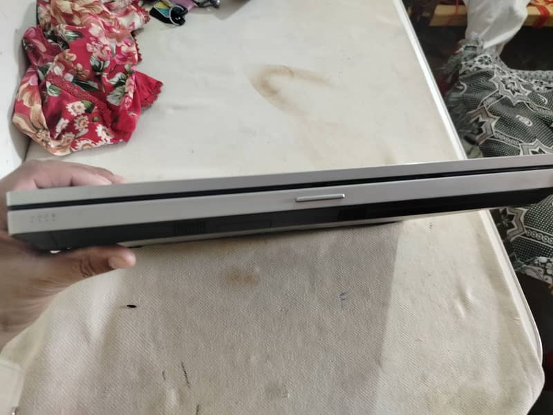 HP Elite book 8570p DDR 3 Ram 8gb SSD 256 GB HDD 320 gb 8