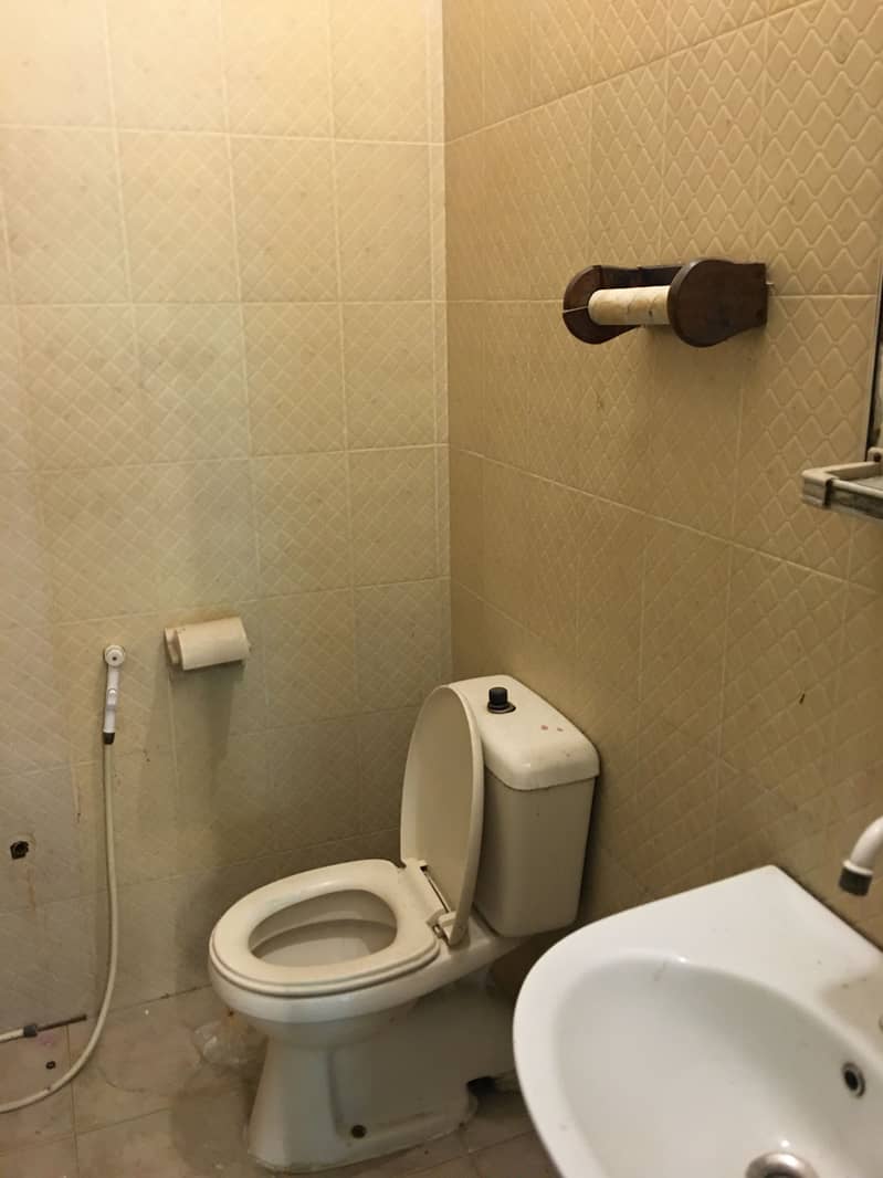 Ground Floor For Commercial Use 15