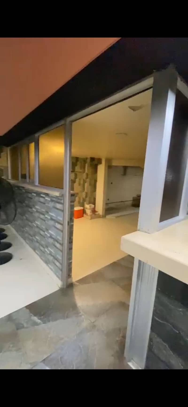 Beautiful 2700 Sq Feet Mezzanine For Commercial Use 15