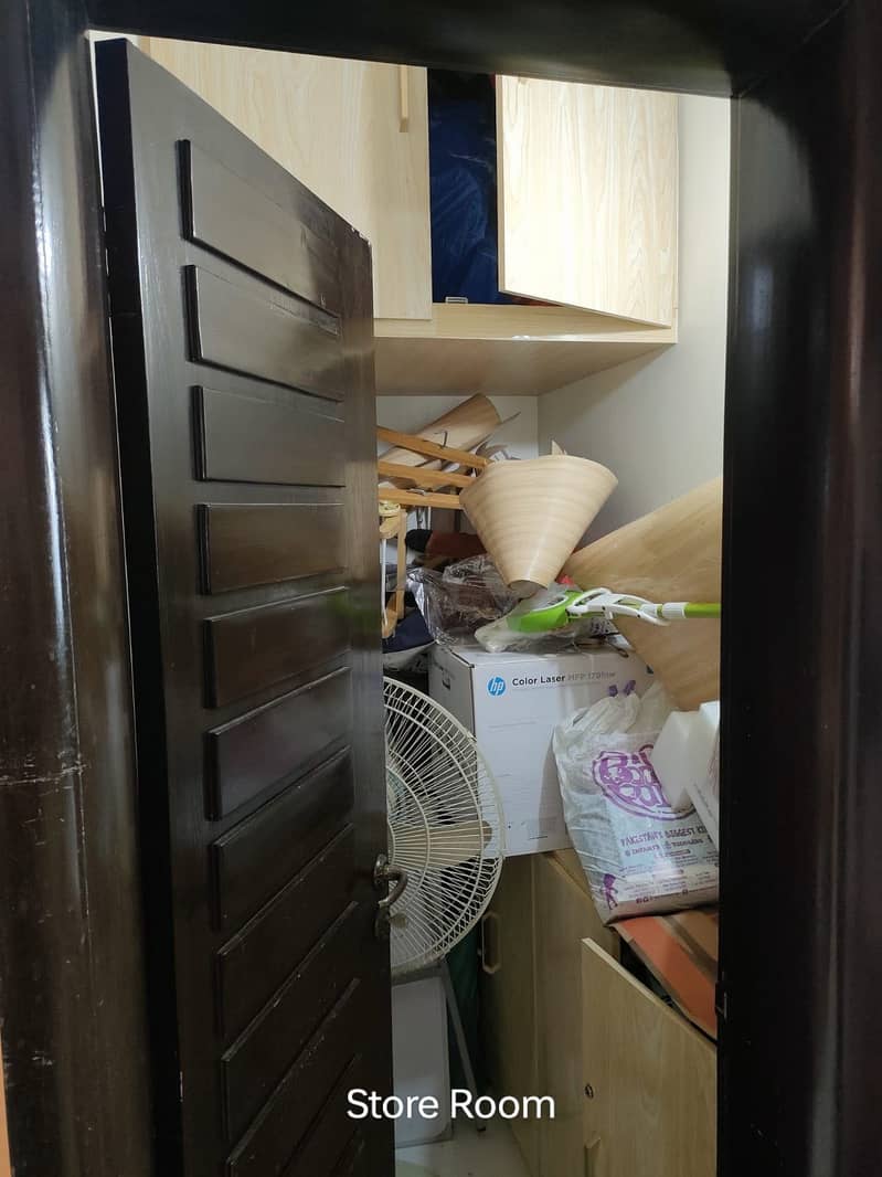 Beautiful 4 Bed Drawing Lounge Corner Facing Appartment 7