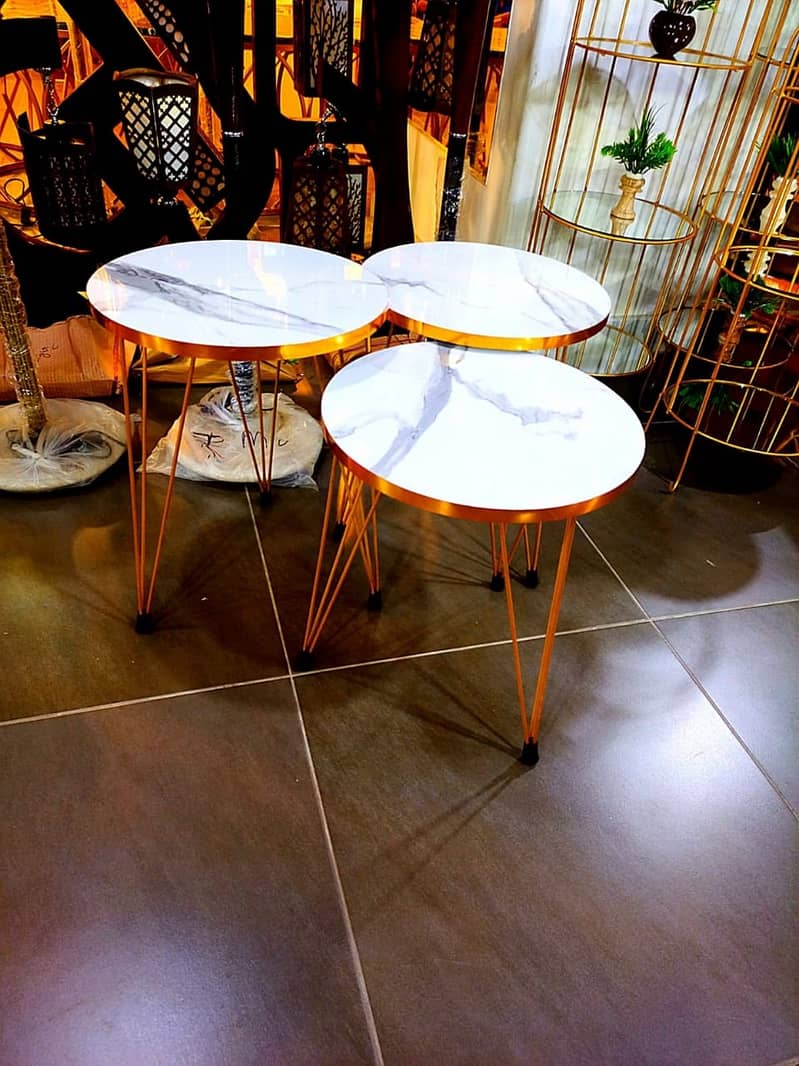 TABLE / NESTING COFFE TABLE /3 PIECE TABLE SET / MODREN COFFE TABLE 11