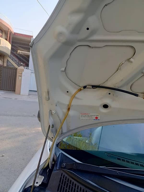Suzuki Swift 2014 4