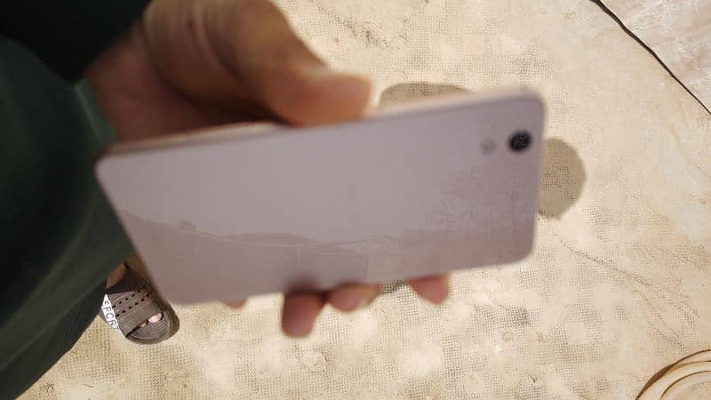 model f-04k 3ram 32 non ha all SIM work ha 1