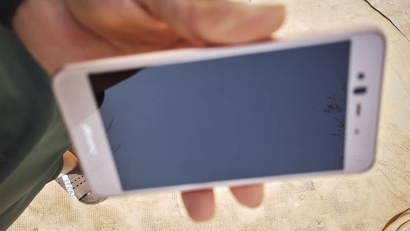 model f-04k 3ram 32 non ha all SIM work ha 6