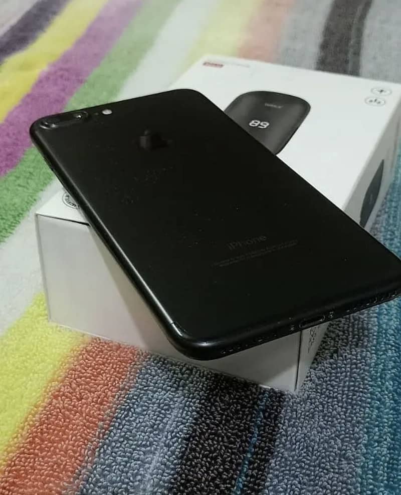 iphone 7plus 32gb  JV pta proved Good condtion No exchange 1