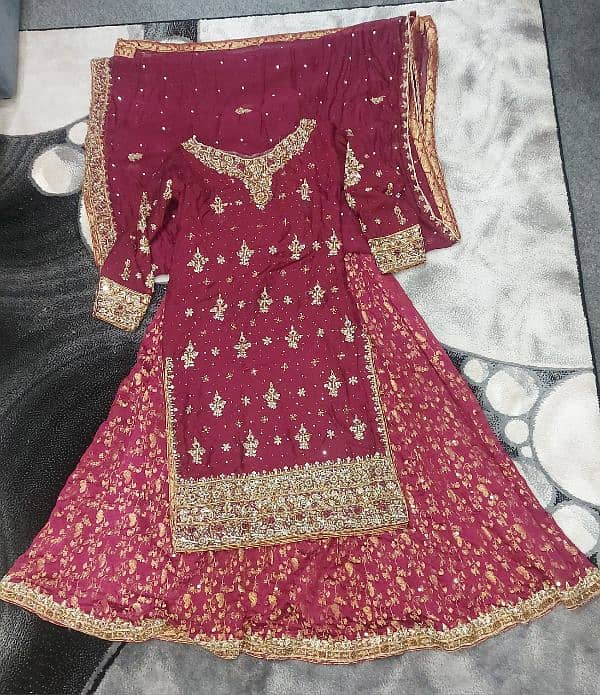 Lehnga, Maxi 1