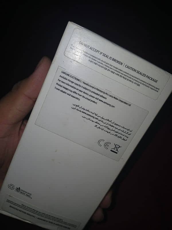 Samsung a 15,8/256 with box charger 2