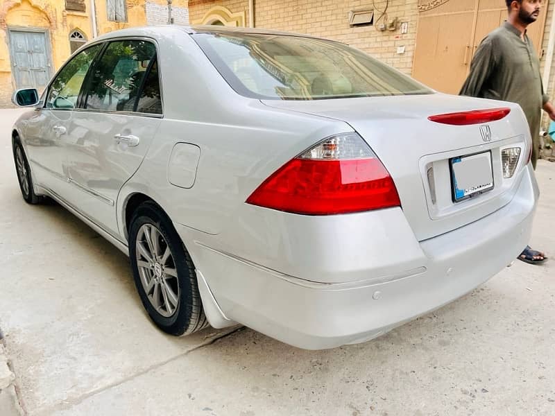 Honda Accord 2006 Model 2009 Reg 4