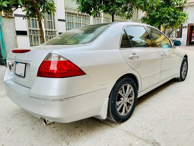 Honda Accord 2006 Model 2009 Reg 5