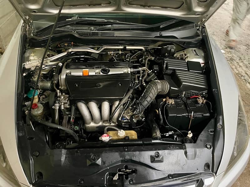 Honda Accord 2006 Model 2009 Reg 9