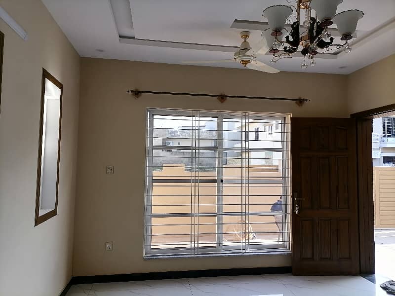 A 10 Marla House Located In Bahria Town Phase 2 Is Available For sale 0