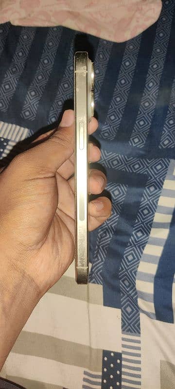 iphone 15 pro factory unlocked 1