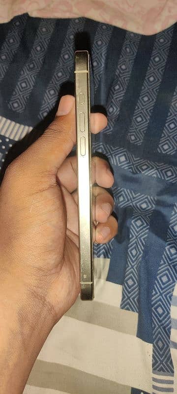 iphone 15 pro factory unlocked 3