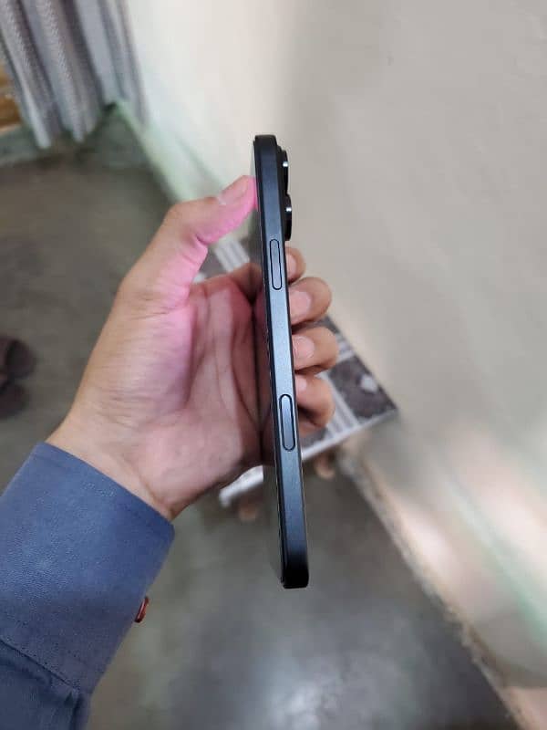 Iphone 16 Plus 1