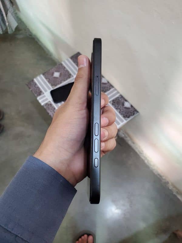 Iphone 16 Plus 3