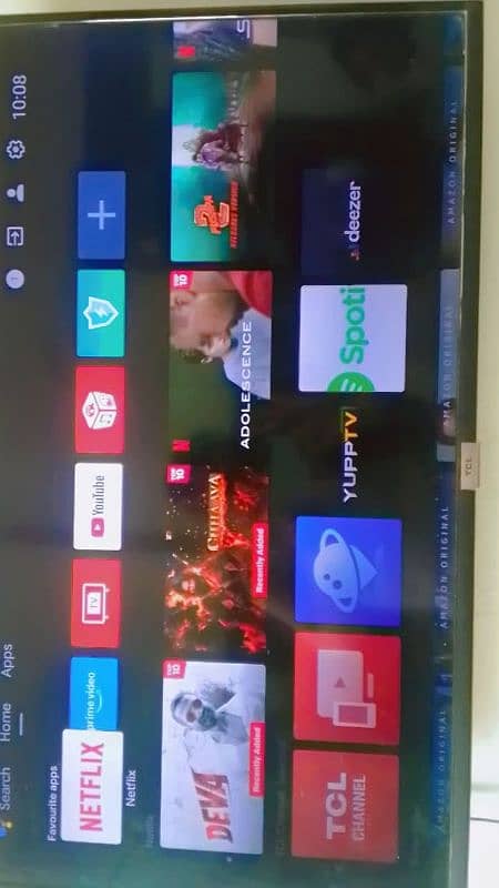 good condition led 1 year uea us ka bad Pari rahi ha no use 1