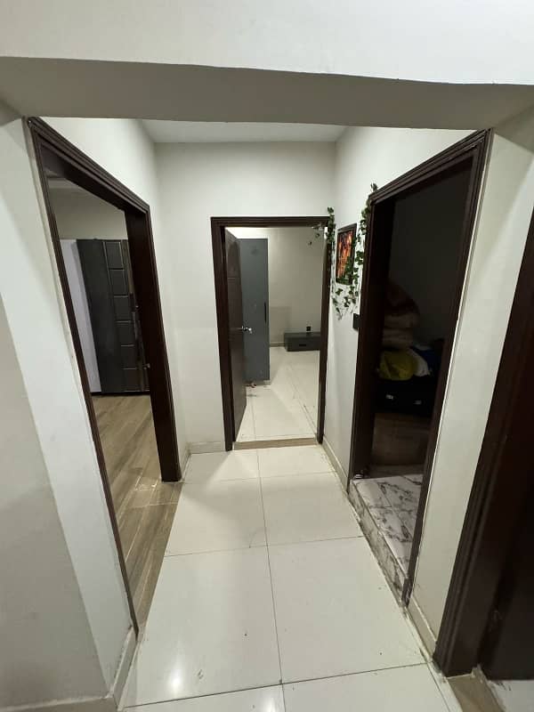 1800 Square Feet Flat for sale in Gulshan-e-Iqbal Town 4