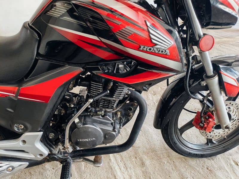 Honda CB 150 5