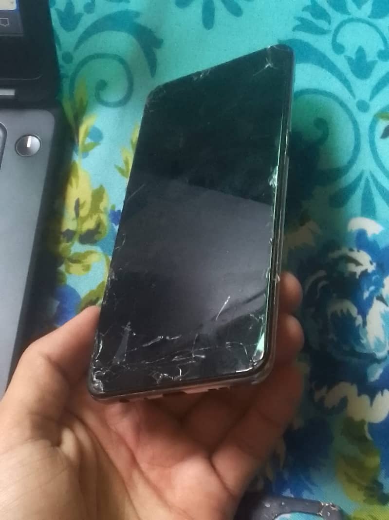 Oppo Reno5, screen broken, set is working but screen is not working. 2