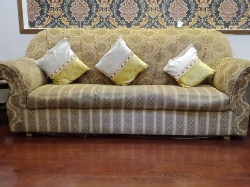 5 seater sofa set (3 seater and two 1 seater) 0