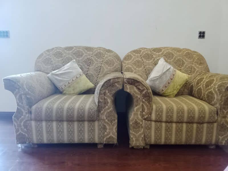 5 seater sofa set (3 seater and two 1 seater) 1