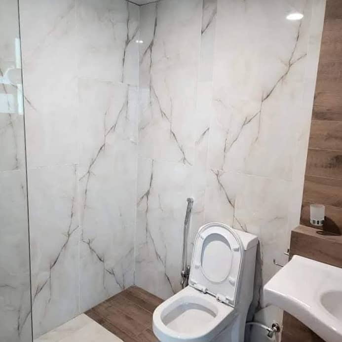 10 Marla 3 Bedrooms Lake View Flat Available For Sale 4