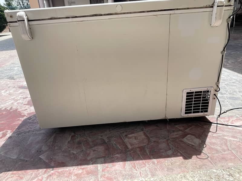 Waves company freezer available 2 year used 1