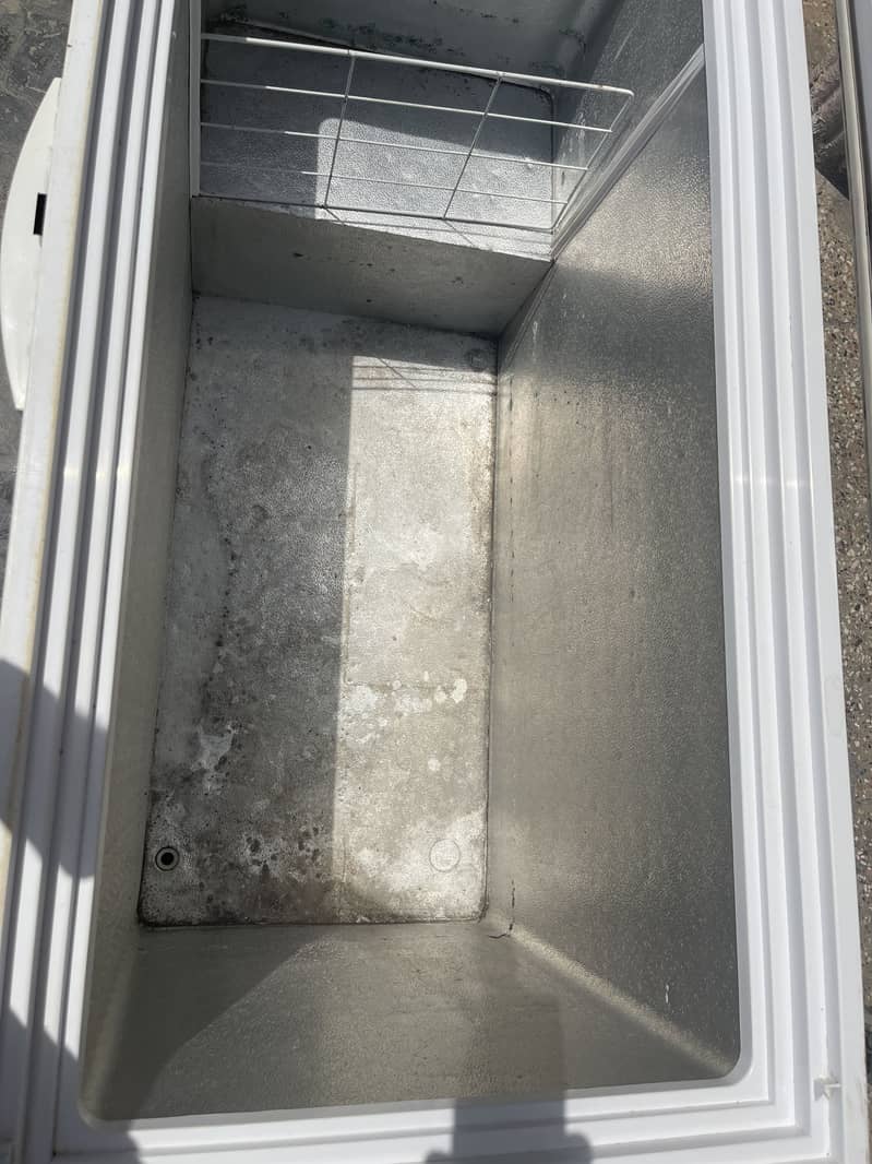 Waves company freezer available 2 year used 5