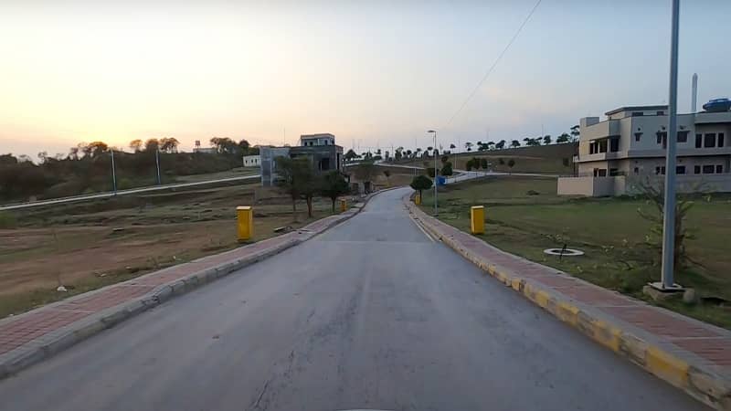 8 Marla Commercial Plot Available On Avenue 6, DHA Phase 3 5