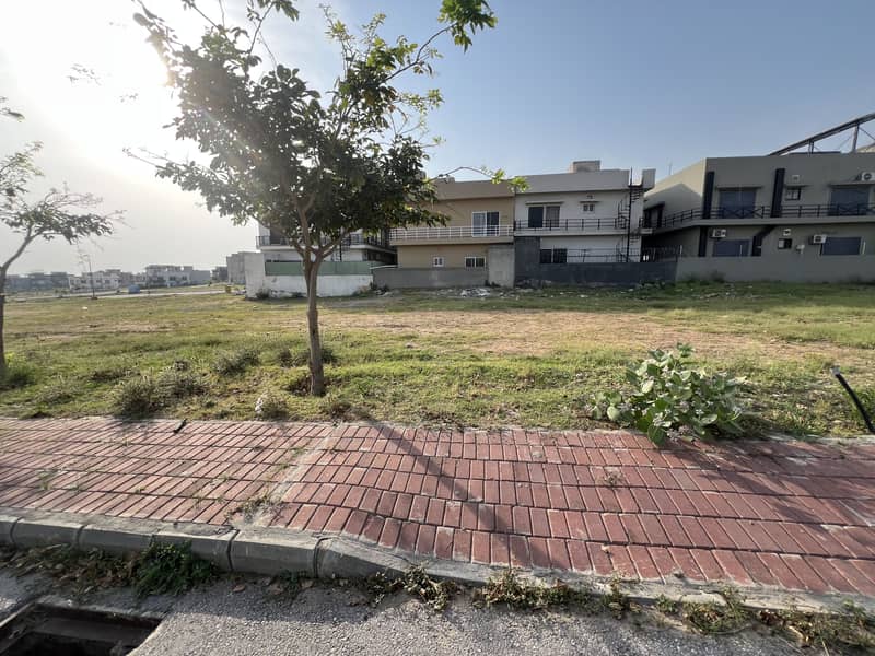 10 Marla Prime Location Plot Available for Sale In Street 10 Sector f-2,Phase 8 Bahria Town 1