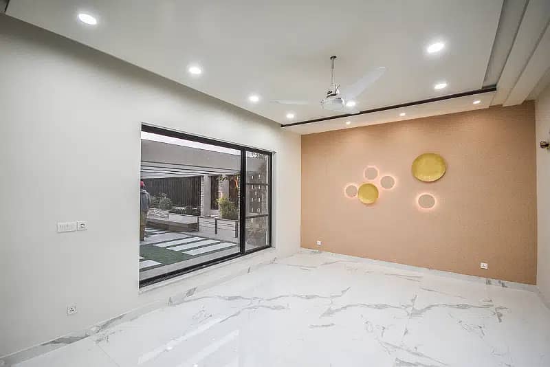 1 kanal Beautiful Upper Portion Available For Rent In DHA 6 11