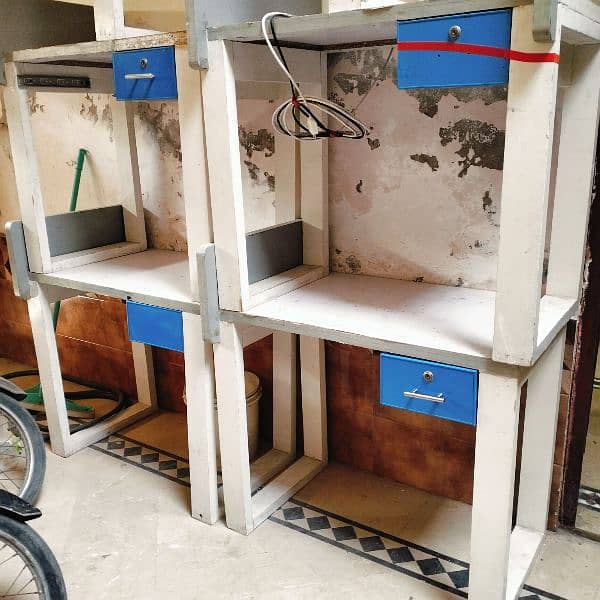 6 Table for sale well condition 4
