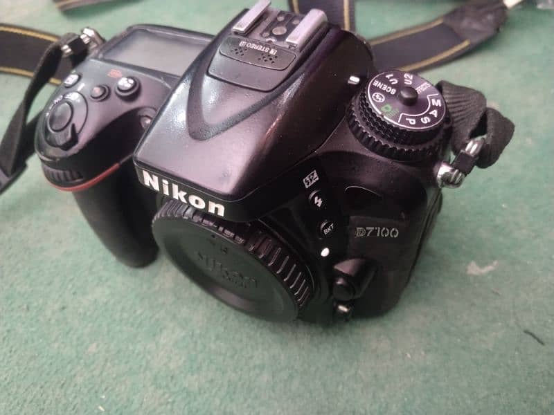 Nikon D7100 for sale 0