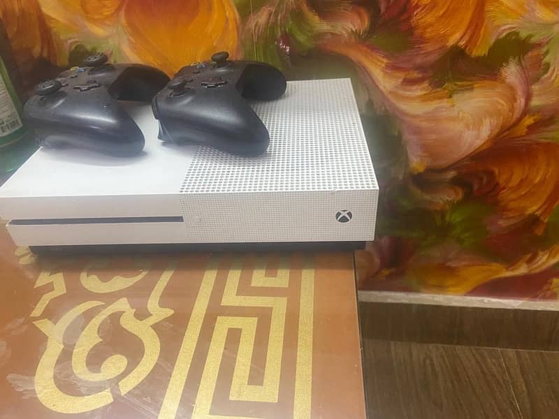 XBOX ONE S 1 TB 0