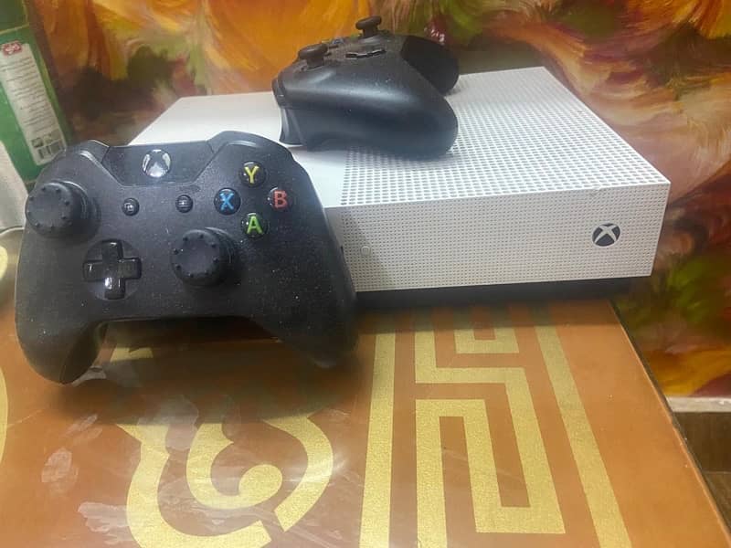 XBOX ONE S 1 TB 1