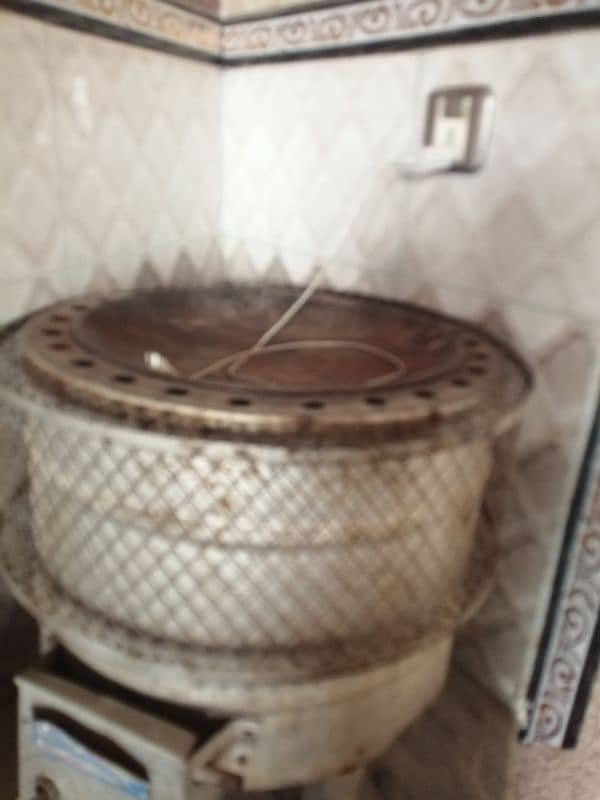 iron tandoor in good condition 2