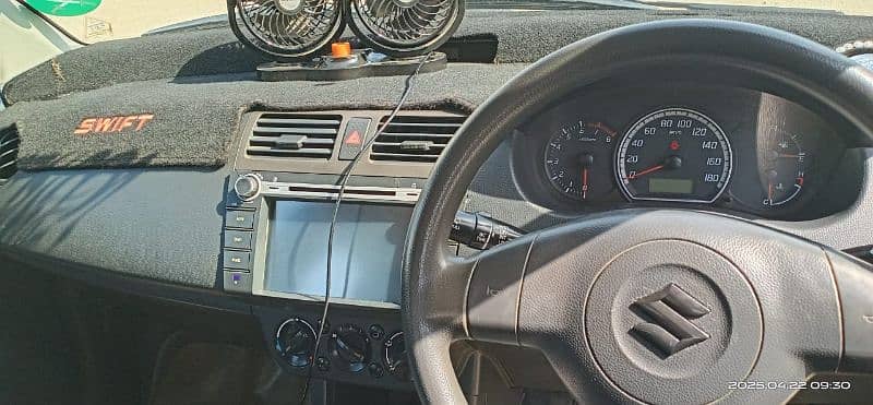 Suzuki Swift 2012 8