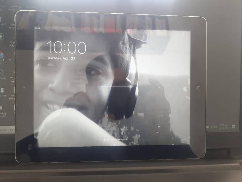 APPLY IPAD 4TH GENERATION FOR SALE 3