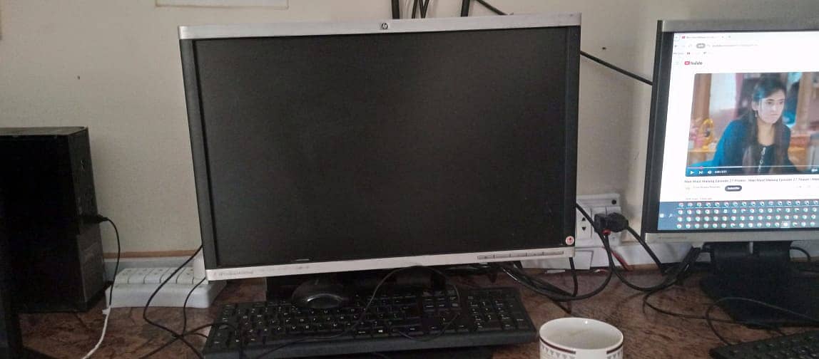 5 Complete PCs – 24" Screen | Core i3 3rd Gen | 16GB RAM | 120GB SSD | 4